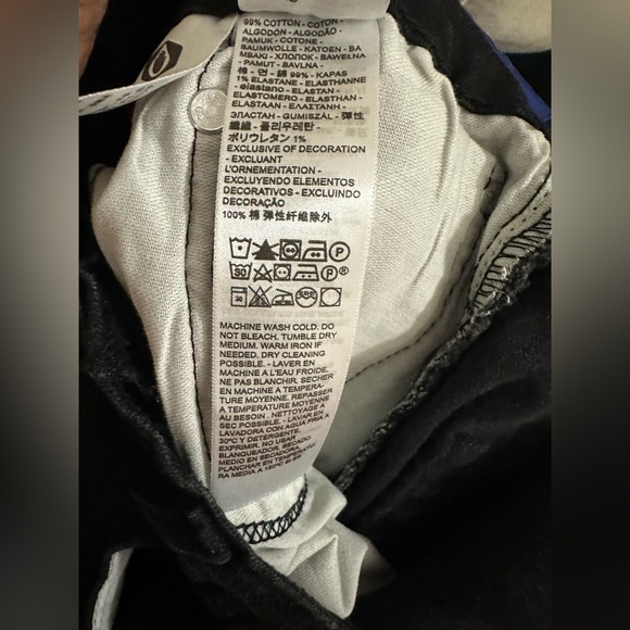 Levi’s - Picture 6 of 6